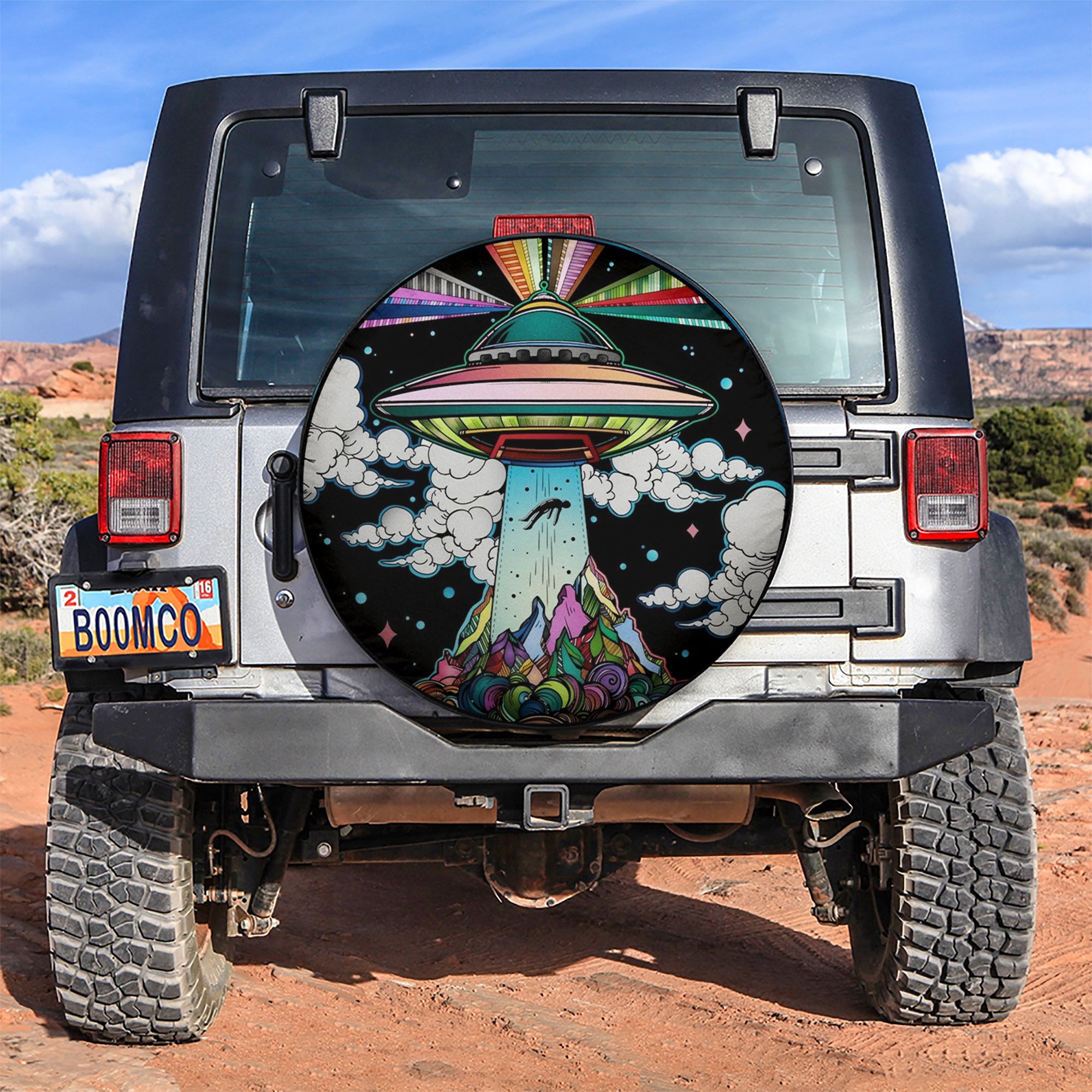 Funny UFO Art Jeep Car Spare Tire Cover Gift For Campers Nearkii